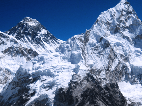 mt everest and pumori peak view