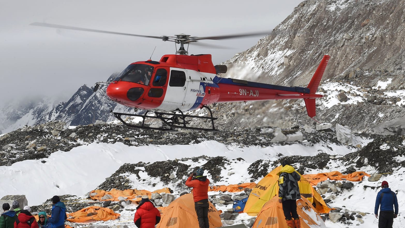 everest helicopter tour