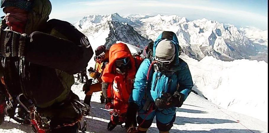 everest climbing shared by ayeshzangaro